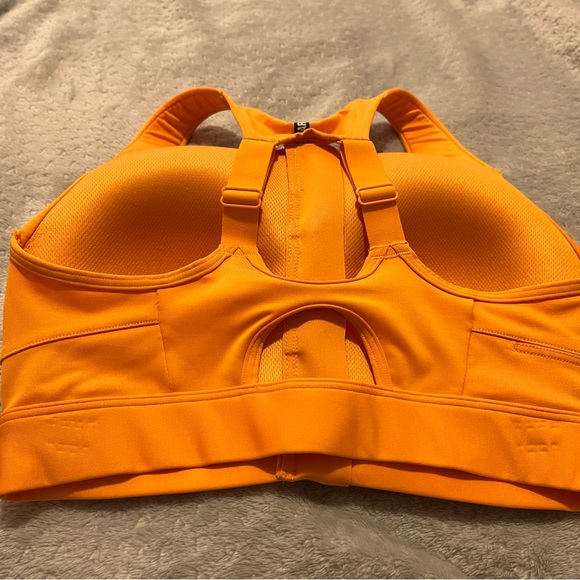 Gymshark Speed Zip Up Sports Bra NEW NO LONGER SOLD - Picture 7 of 16